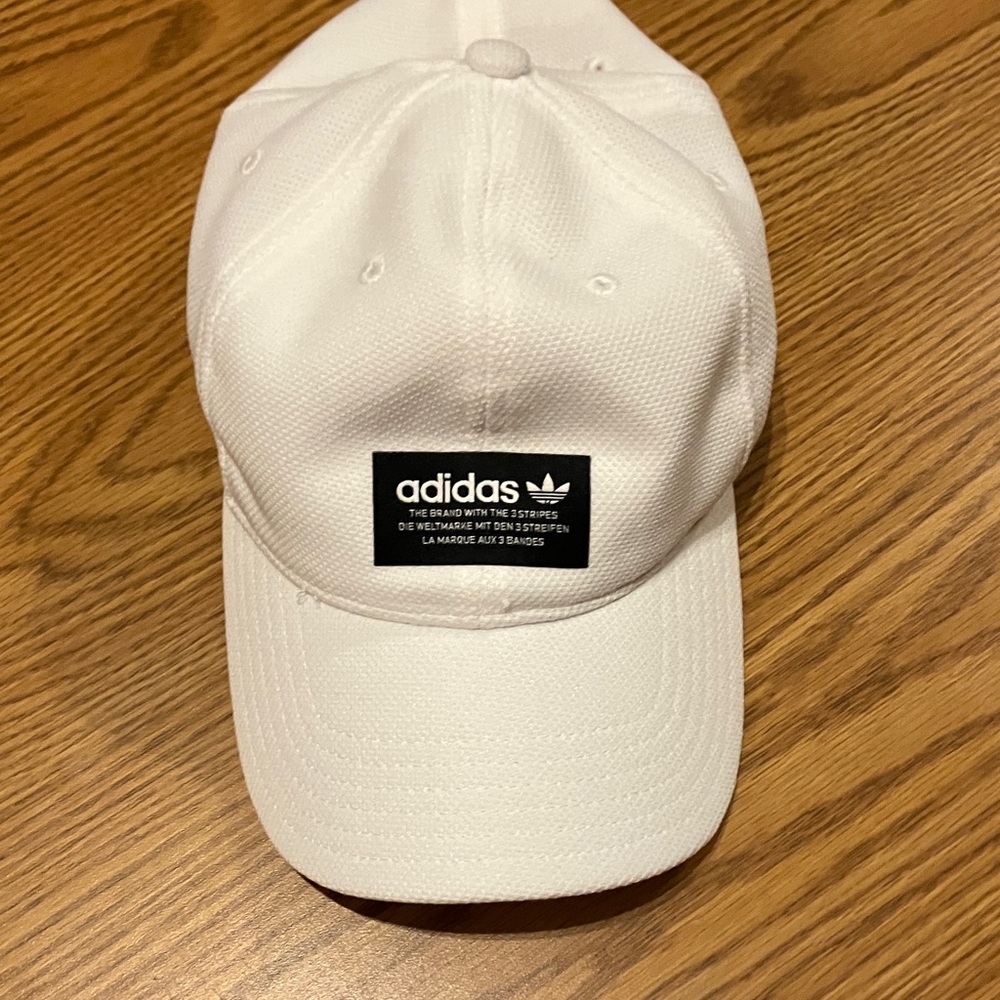 Worn Twice - Adidas Classic White Cap with Logo Patch